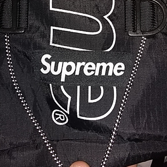 Supreme backpack - Picture 2 of 6